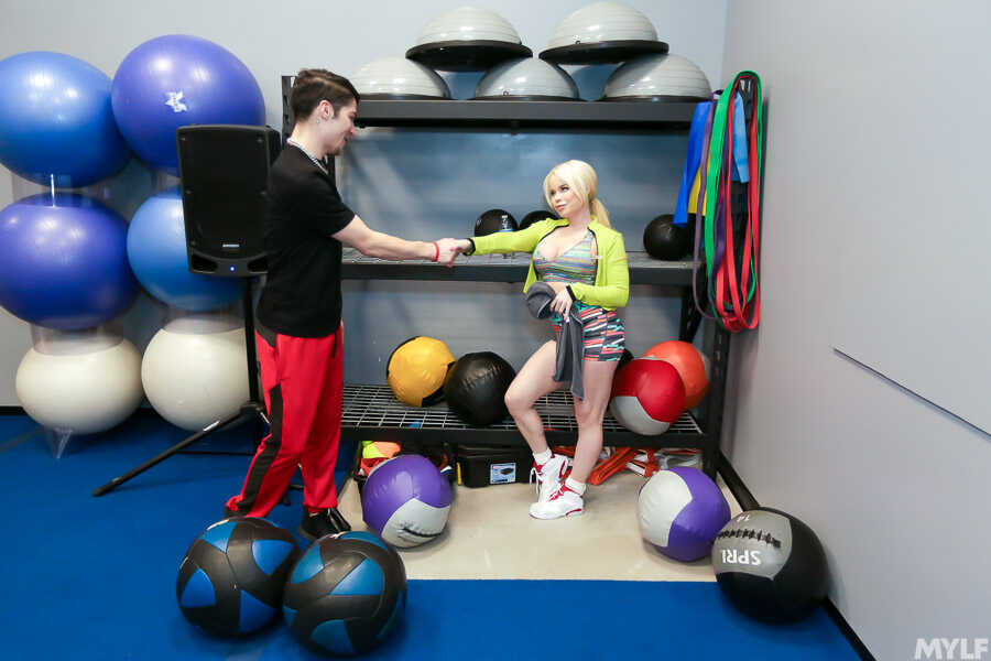 Nikki Delano's Hot Latin Oral & Anal Adventure at the Gym with Connor Kennedy - Connor Kennedy, Nikki Delano