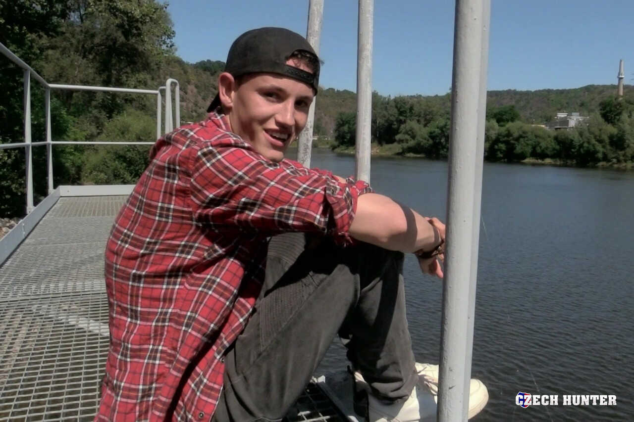 River Blow: The Young Gigolo's Gay Outdoor Handjob Adventure - 