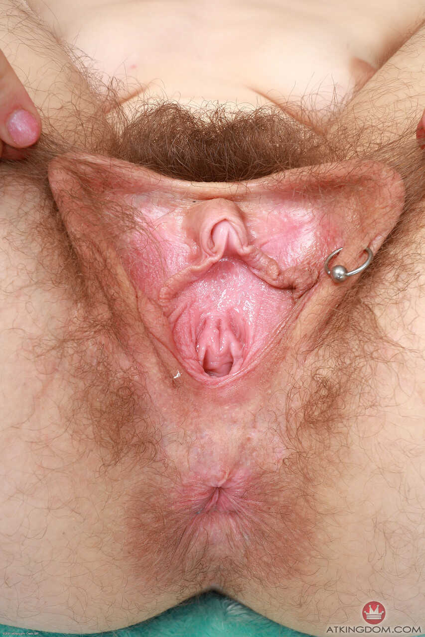 Lauren's Hairy Adventure: The Redheaded Naughty Amateur Spreading Her Pussy Close Up - Lauren Laurent