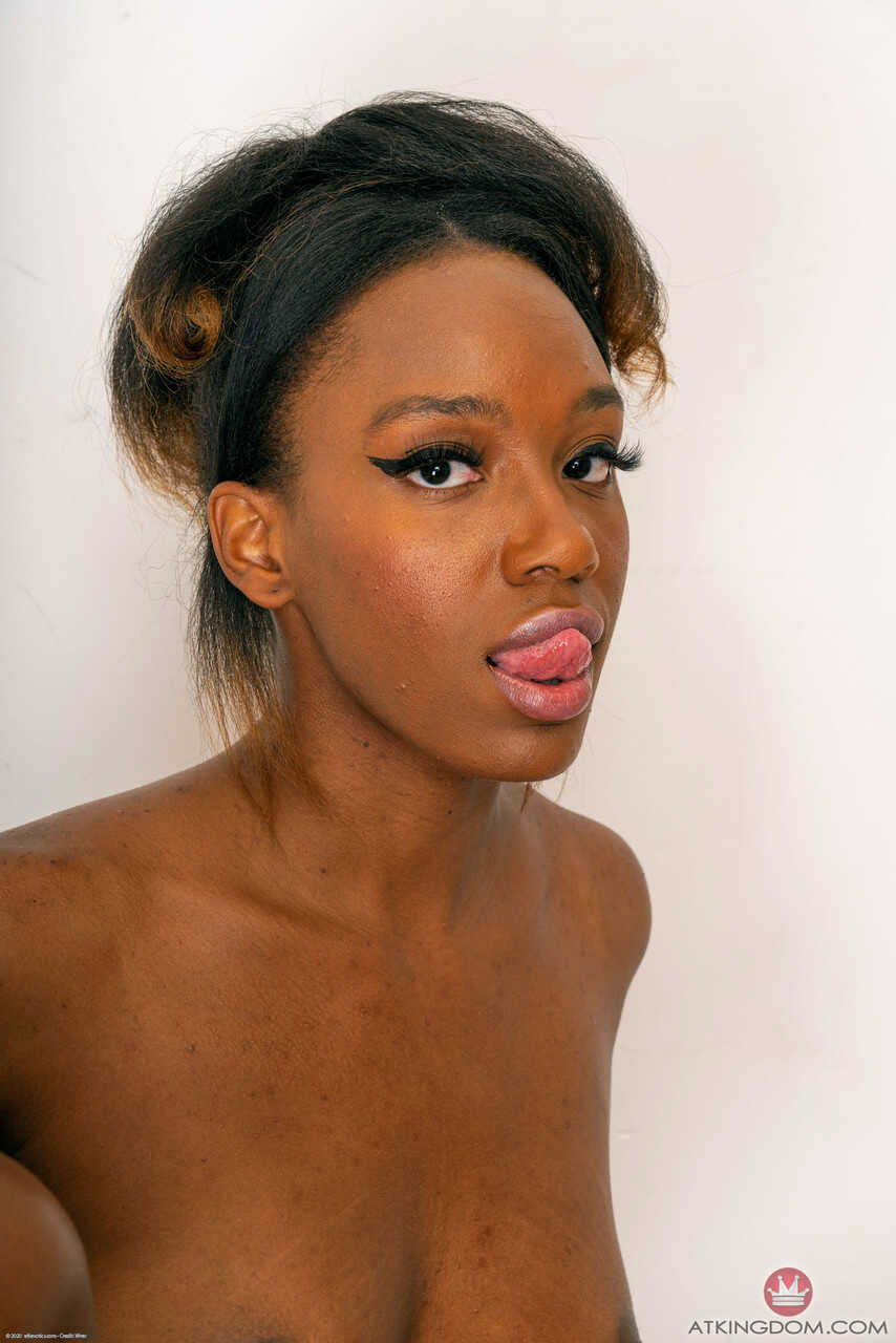 Petite Ebony Teen Lacey London Exposes Her Perfect Black Pussy In A Solo Amateur Showcase! - Lacey London