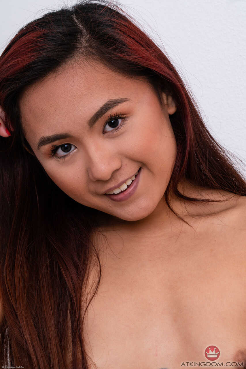 Asian Princess Elle Voneva’s Tiny Exotic Body Makes Her the Perfect Petite Amateur