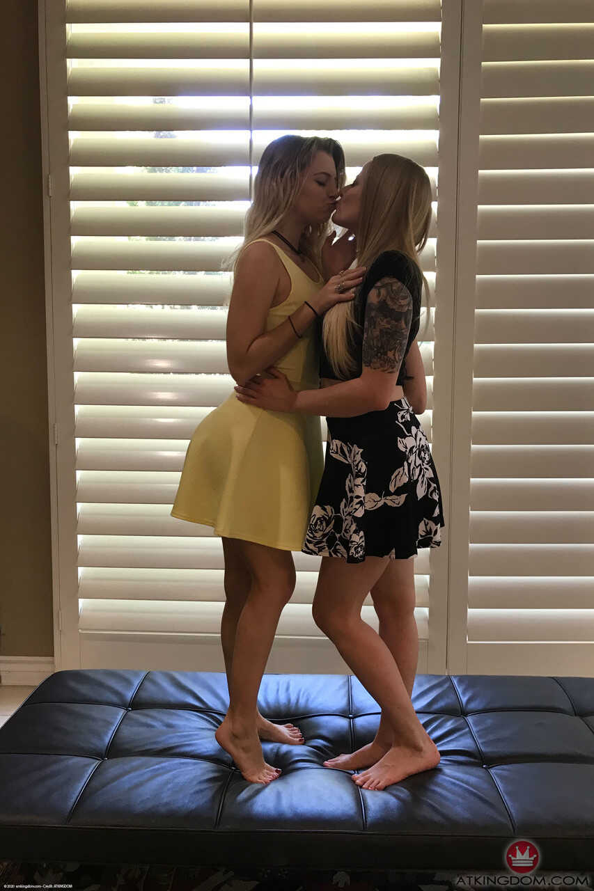 Amateur babe stepsis Paris White and her hot stepsister expose their asses together - Paris White, Riley Star