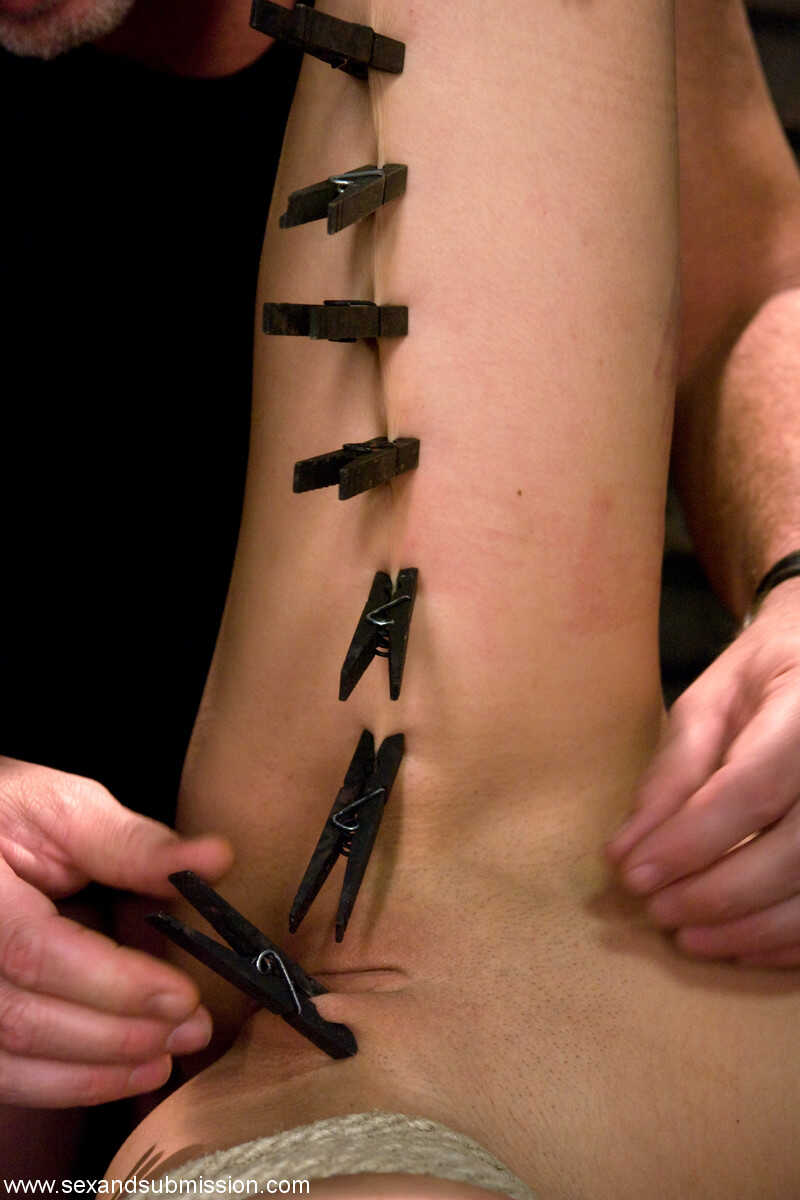 Small and Suffering: Amber Rayne's Rough Rope Bondage Anal - Amber Rayne, Mark Davis