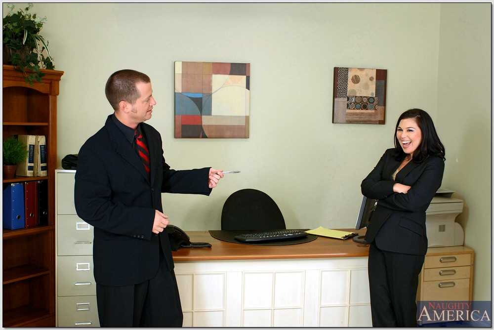 Curvy Secretaries: Ashley Blue & Her Divorced Boss Share Some Hot Office Sex - Ashley Blue, Billy Glide, Eric Masterson