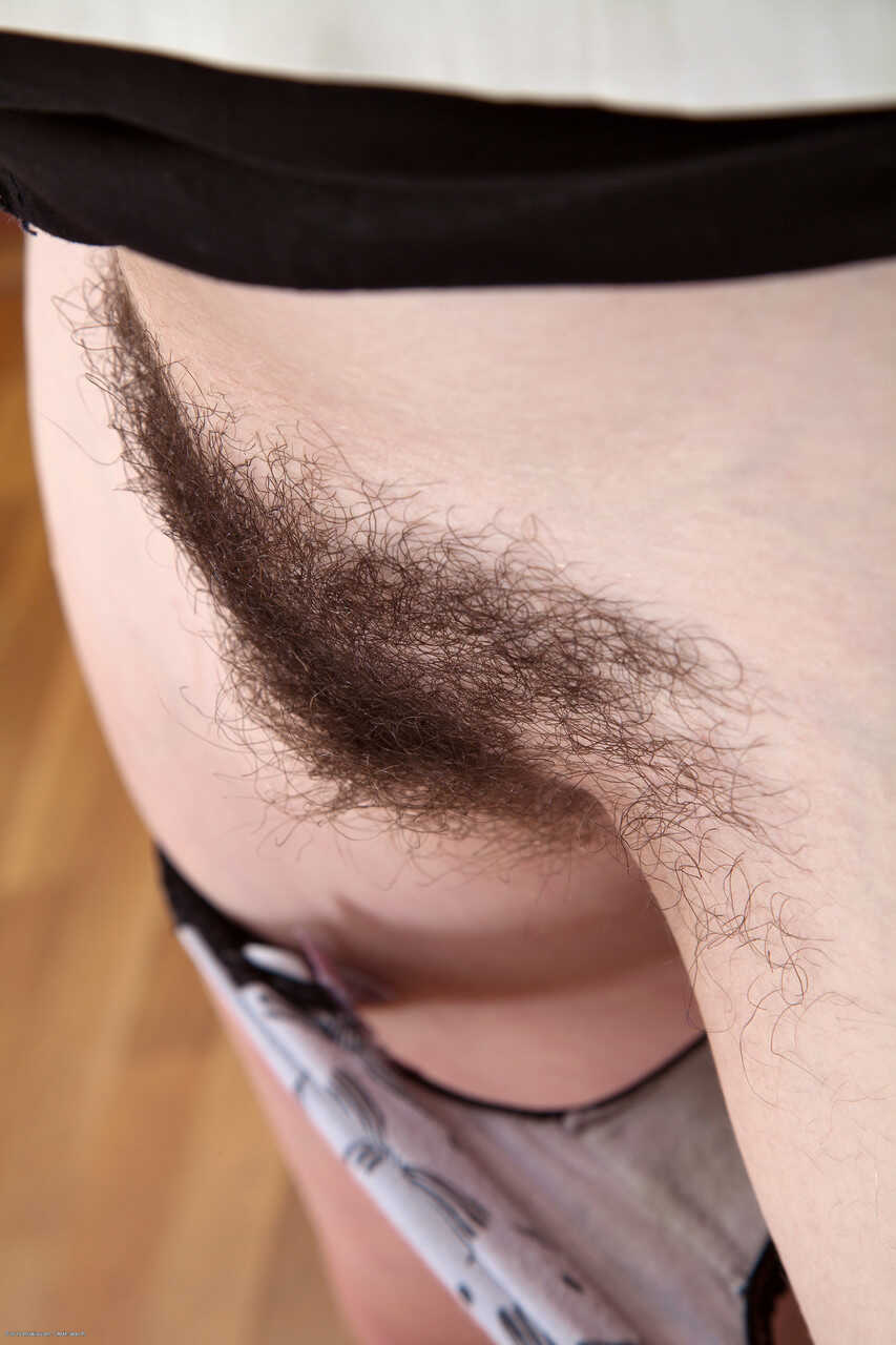 The Hairy British Babe Lizzie Tripp Exposes Her Bushy Twat and Poses in High Heels - Lizzie Tripp