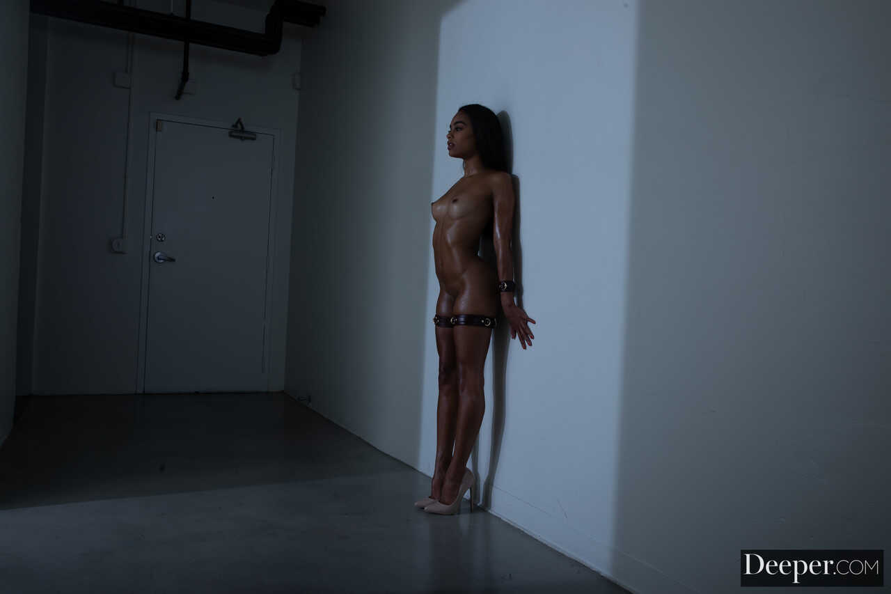 Ebony Princess Scarlit Scandal Taken by a Giant Boner While Chained and in Sexy High Heels - Scarlit Scandal, Small Hands