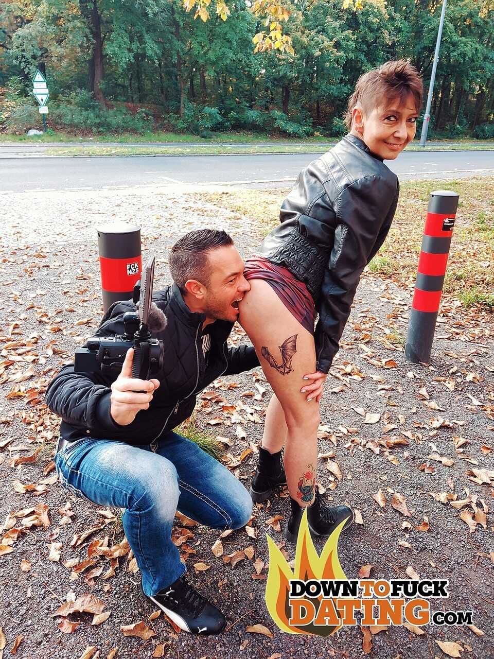 Wild Amateur Nympho Rubina Gets Filled and Fucked at the Park Mature Doggystyle Outdoor Fuck with Short Hair! - Rubina