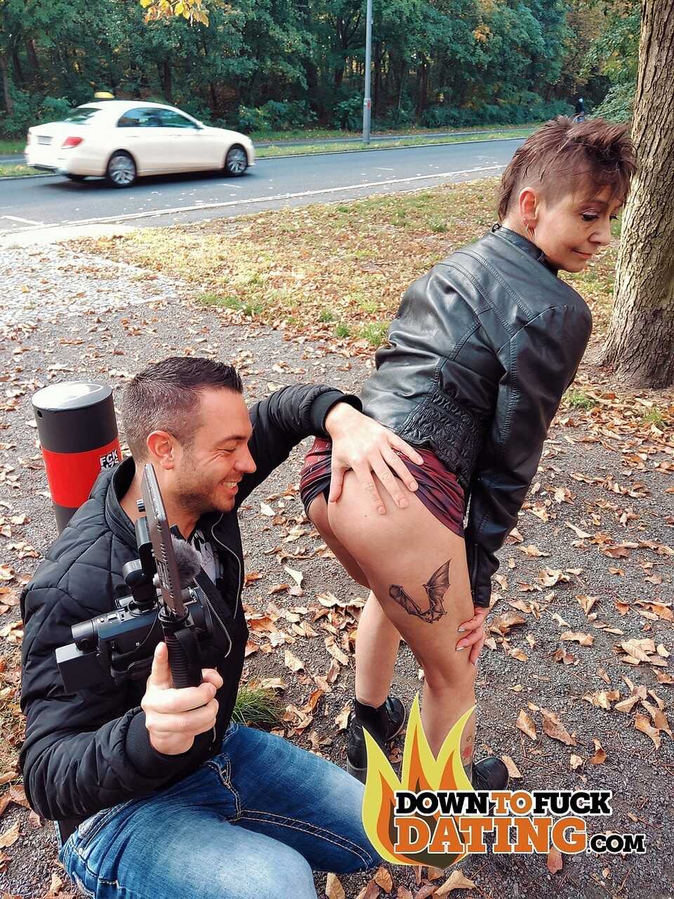 Wild Amateur Nympho Rubina Gets Filled and Fucked at the Park Mature Doggystyle Outdoor Fuck with Short Hair! - Rubina
