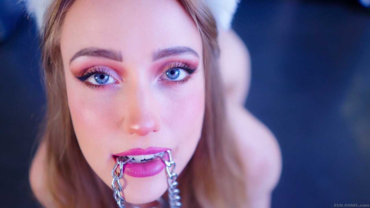Scarlet Chase's Big Tits & Ass Takeover in POV Fucking with Elic Chase - Elic Chase, Scarlet Chase