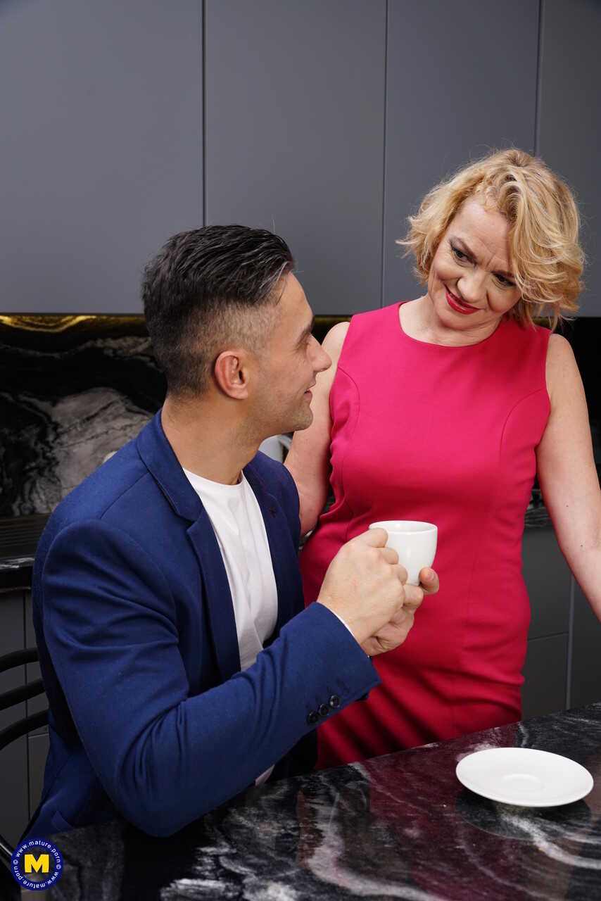 Blonde MILF Mugur Gives a Stuffed and Tasty Cunt and Asshole to a Hungry Gentleman - Mugur, Rina M