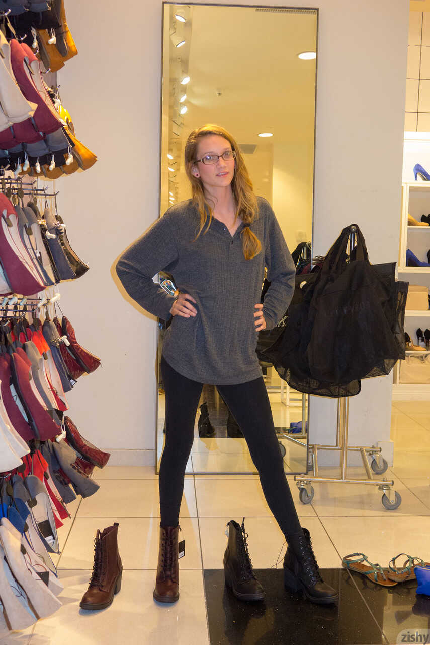 Slender Reese Berkman shows off her ass in the clothing store for her nerdy teenage boyfriend - Reese Berkman