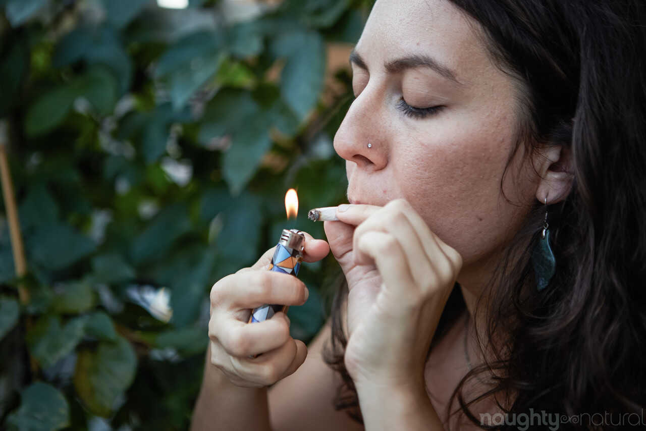 Nikki Silver Smokes A Spliff While Posing Naked Indoors And Outside Very Hairy Pussy, Amateur Babe - Nikki Silver