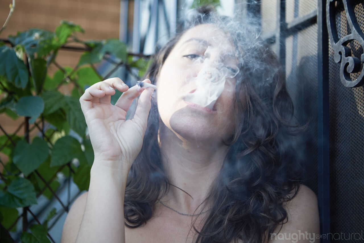 Nikki Silver Smokes A Spliff While Posing Naked Indoors And Outside Very Hairy Pussy, Amateur Babe - Nikki Silver