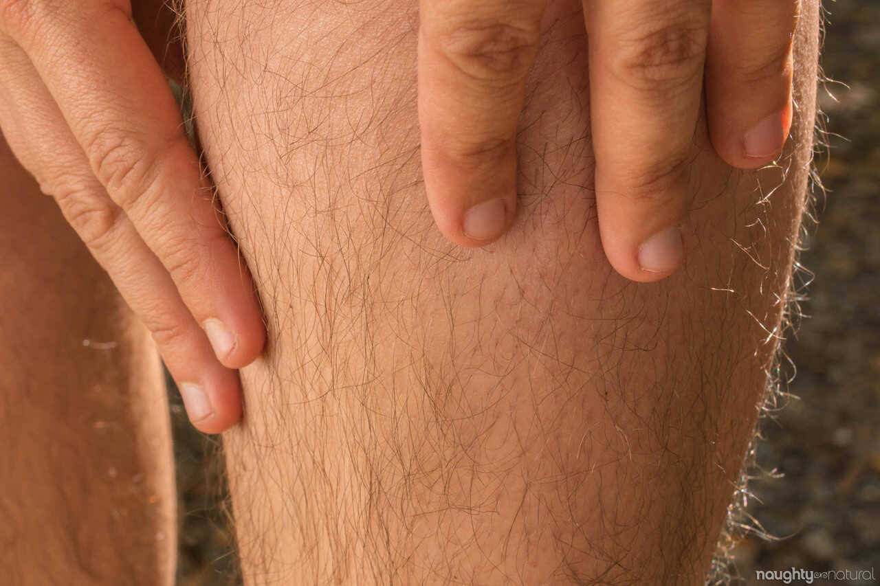 Curvy natural brunette Nikki Silver reveals her hairy body in the woods - Nikki Silver
