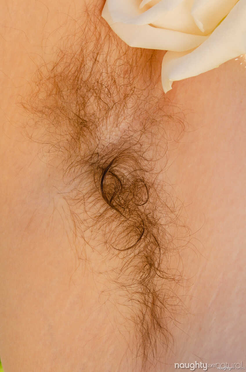 Brooke Casey: The Natural Blonde Hairy Beauty - Brooke Casey