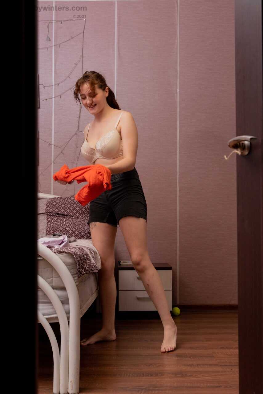 Peeping Tom Gets Exposed by Horny PAWG Elza While She Changes Into Skimpy Lingerie! - Elza