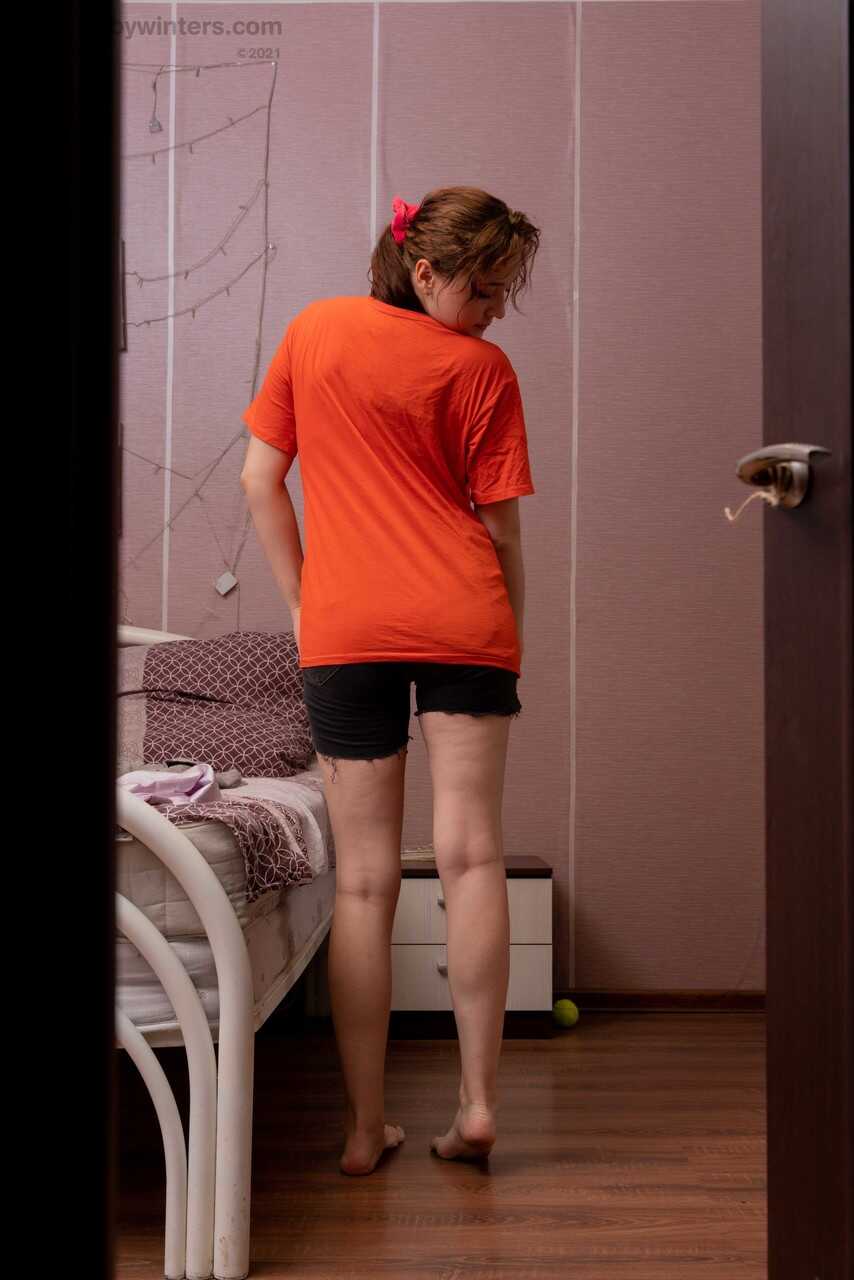 Peeping Tom Gets Exposed by Horny PAWG Elza While She Changes Into Skimpy Lingerie! - Elza