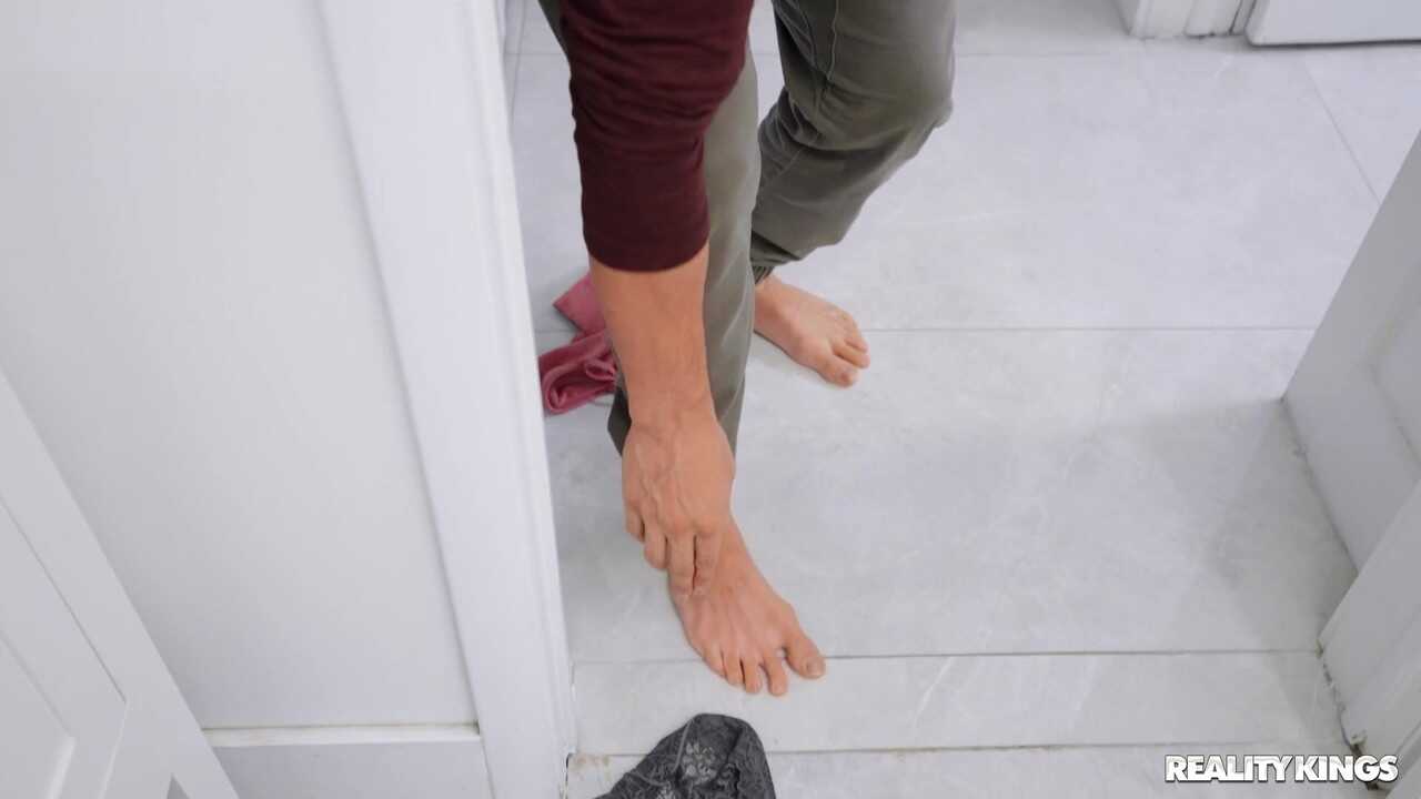 Taste of Reality: Duncan Saint and Julie Kay Get Wet and Wild in a Shower Shag Fest! - Duncan Saint, Julie Kay