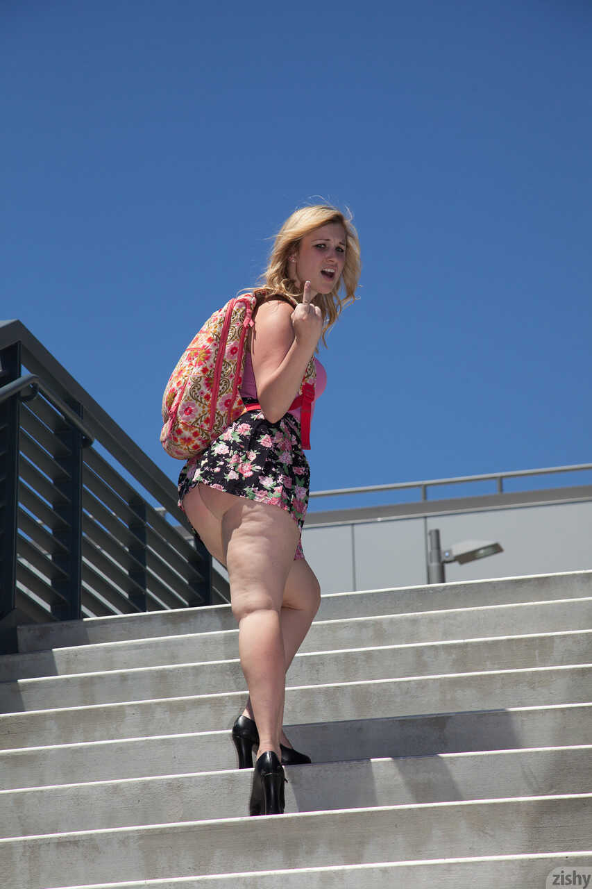 Exploring Nature with Chelsea Waltzer: A Blonde Girlfriend's PAWG Adventure in the Great Outdoors - Chelsea Waltzer