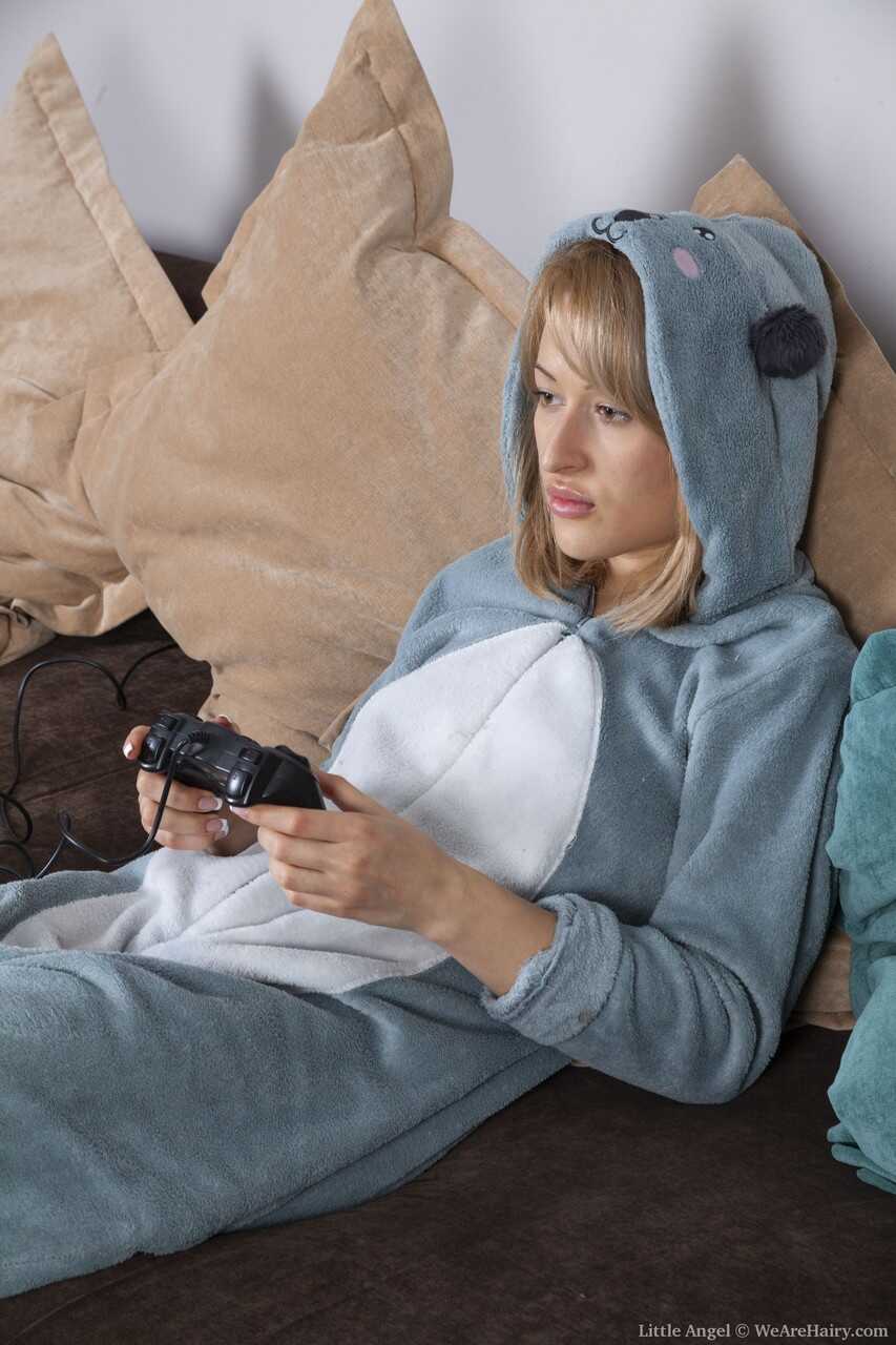 Skinny MILF Little Hairy Angel loses her kigurumi outfit and spreads her twat - Little Angel