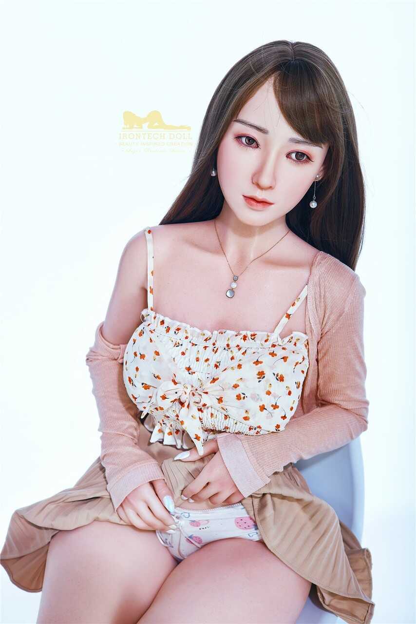 Busty Brunette Sex Doll Shows Off Her Pink Pussy in a Flawless Photoshoot - 