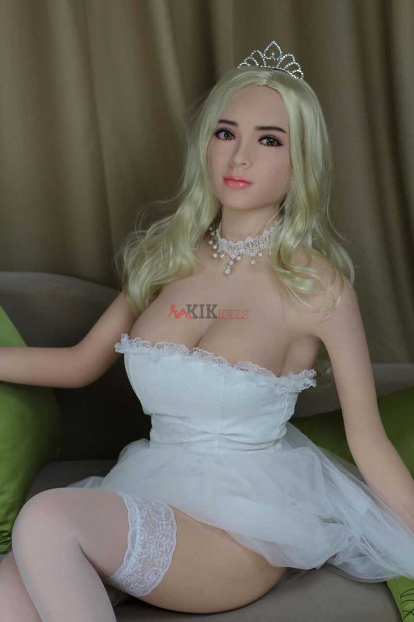 Damsel in Distress: The Blonde Princess and Her Sexy White Dress