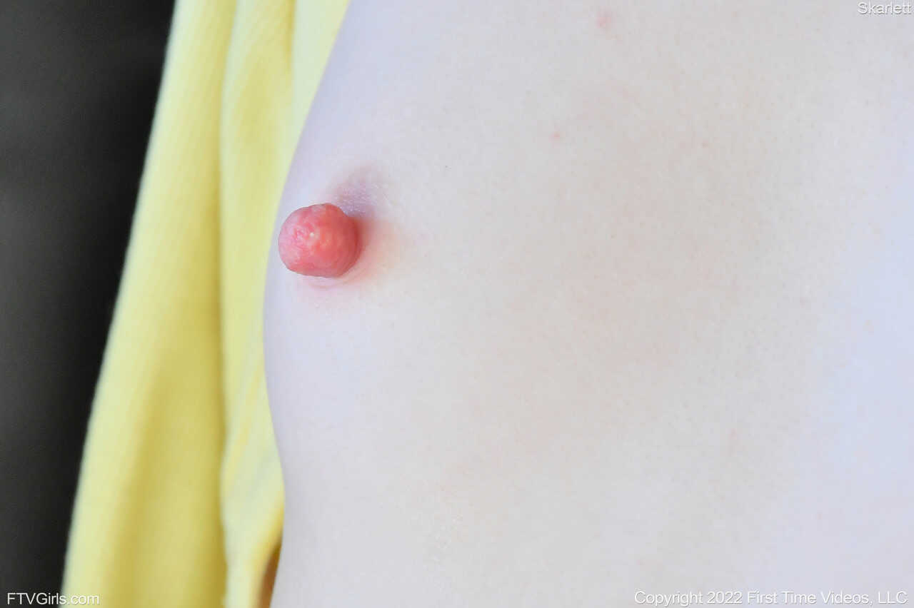 Scarlett Skies Spreads and Tops her Inviting Pink Pussy up Close with Red Hot Toys - Scarlett Skies
