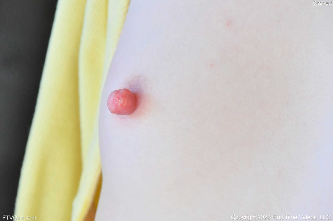 Scarlett Skies Spreads and Tops her Inviting Pink Pussy up Close with Red Hot Toys - Scarlett Skies