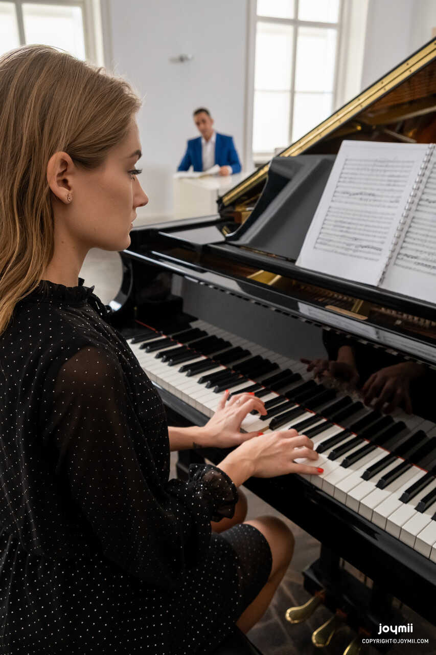 Tiffany Tatum's Piano Lesson Turned into a Hardcore Seduction by Mugur - Mugur, Tiffany Tatum