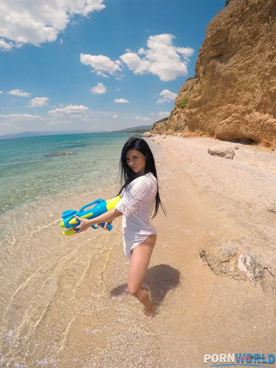 Beach Bitches: Inna Innaki & Kitana Lure's Athletic Adventures on the Sandy Shores of Porn World - Inna Innaki, K...