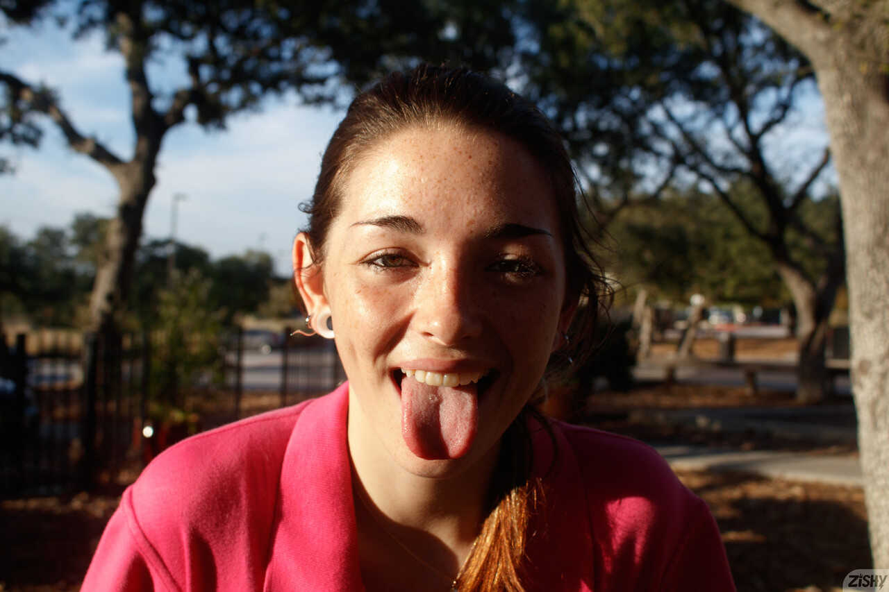 Sexy Panty Peek of Thigh Gapped Hannah Tarley   Thigh Gap Thrill: Skinny Amateur Hannah Tarley Flashes Upskirt - Hannah Ta...