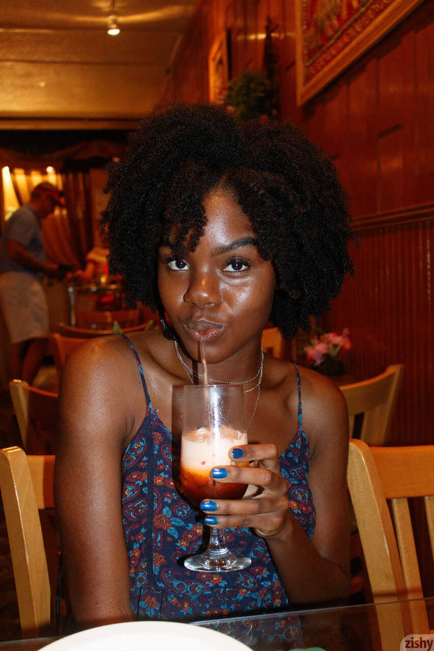 Naughty black lady Lacole Sawyer's public ass display will make you cream your pants! - Lacole Sawyer
