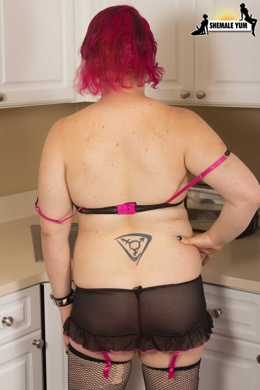 Grooby Girls Vex Love: A Fat Shemale's Small Penis Surprise for Chubby Shemales with Tiny Dicks - Vex Love