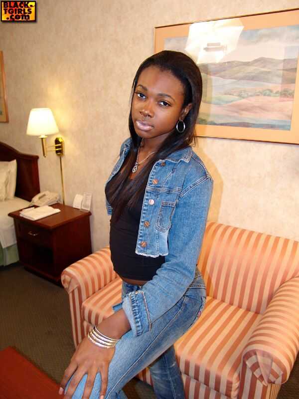 Black TGirls Amiee Lee Sucks On A Huge Black Shemale Cock While Wearing Sexy Jeans - Amiee Lee