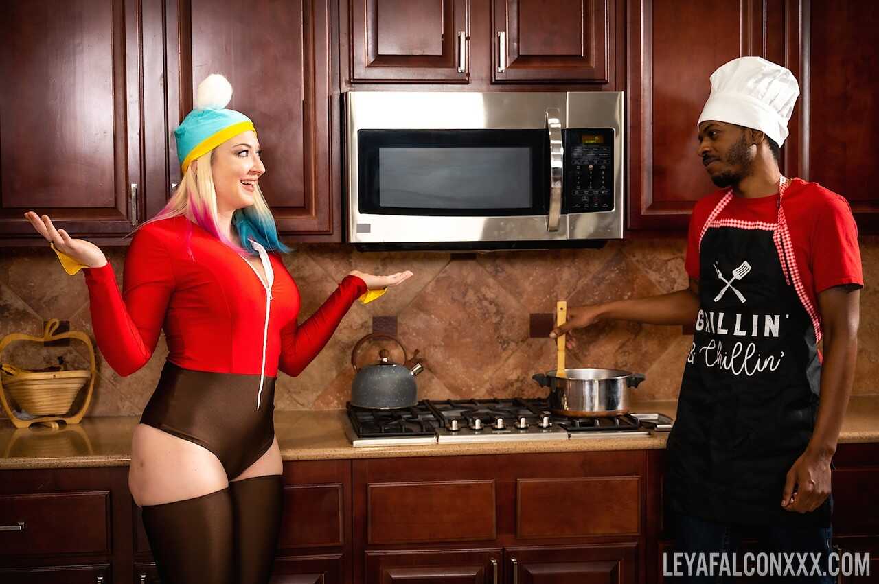 Blonde Bombshell Leya Falcon Gets Fucked By The Chef In Hardcore Interracial Action! - Leya Falcon