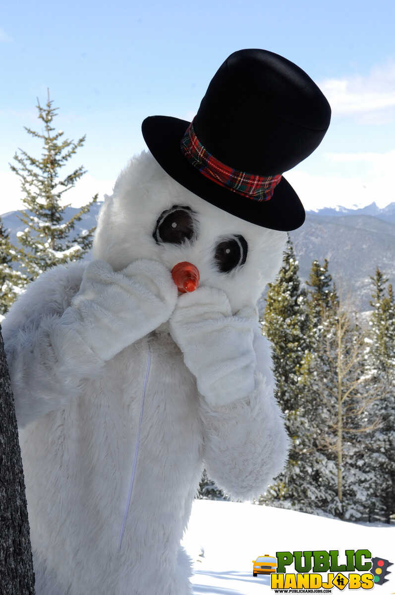 Brandi de Lafey's Naughty Redhead Exhibition: A CFNM Handjob for a Snowman in the Woods - Brandi de Lafey