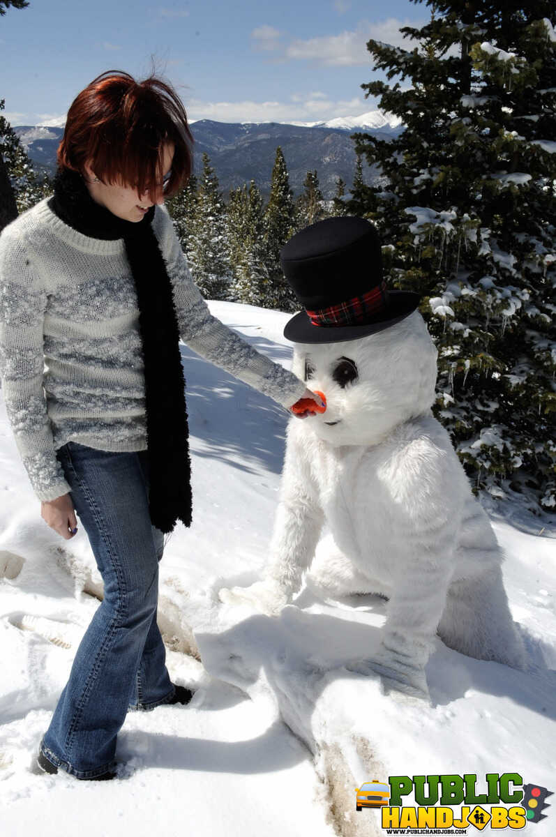 Brandi de Lafey's Naughty Redhead Exhibition: A CFNM Handjob for a Snowman in the Woods - Brandi de Lafey