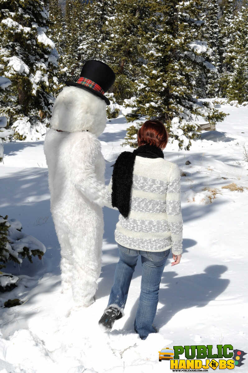 Brandi de Lafey's Naughty Redhead Exhibition: A CFNM Handjob for a Snowman in the Woods - Brandi de Lafey