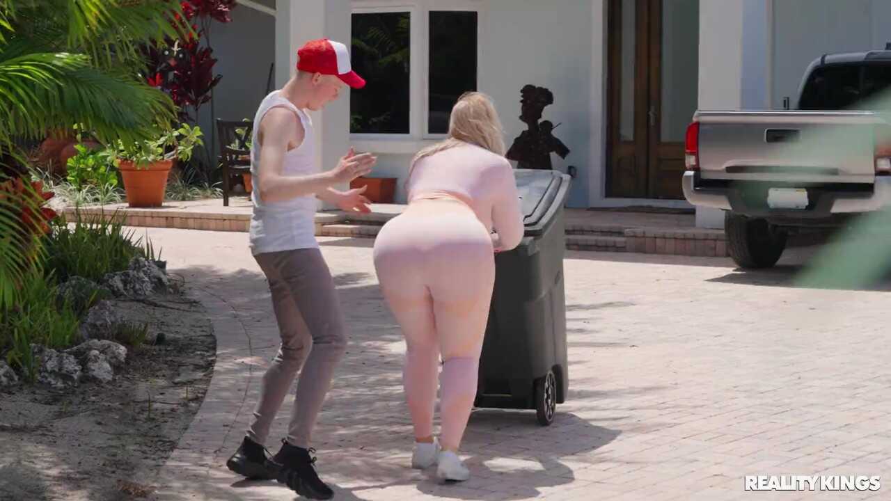 Chubby blonde bombshell Lila Lovely gets spooned by her chubby-chaser boyfriend Jimmy Michaels - Jimmy Michaels, Lila Lovely
