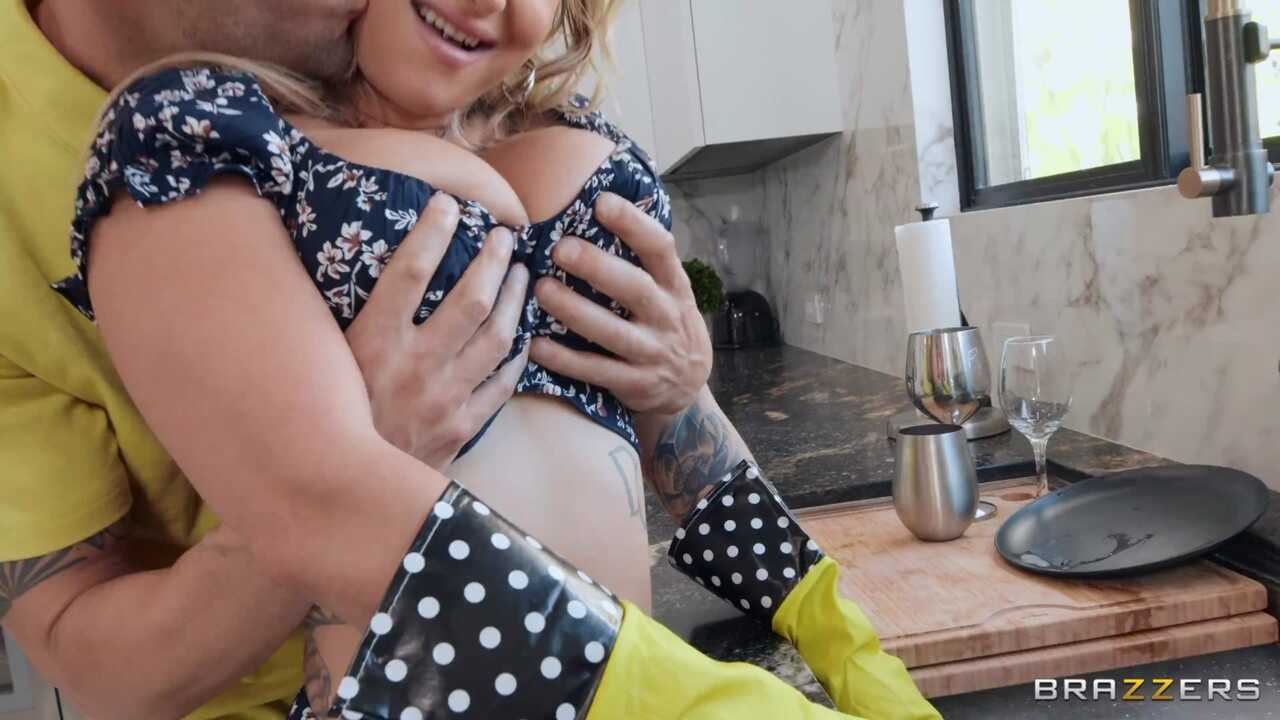 Katalina's Anal Adventure with Alex Legend BIG BUTT blonde gets pounded in every hole! - Alex Legend, Katalina Kyle