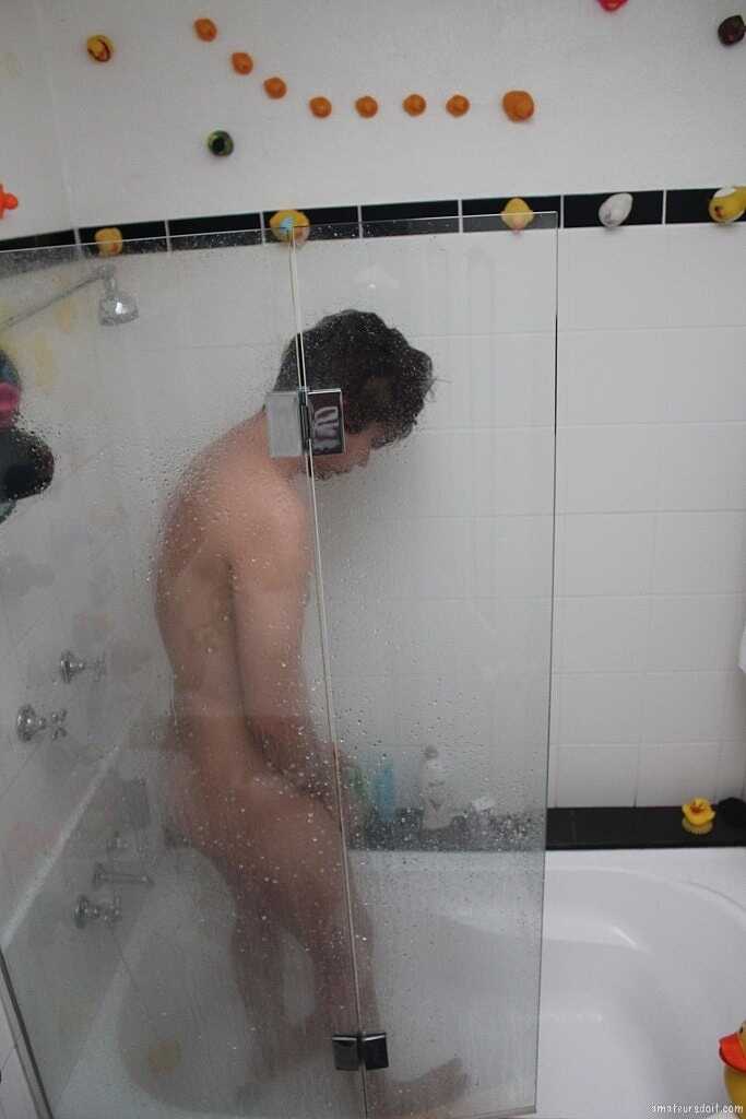Gay Amateur Sonny Moon Exposes His Big Dick While Masturbating In The Shower - 
