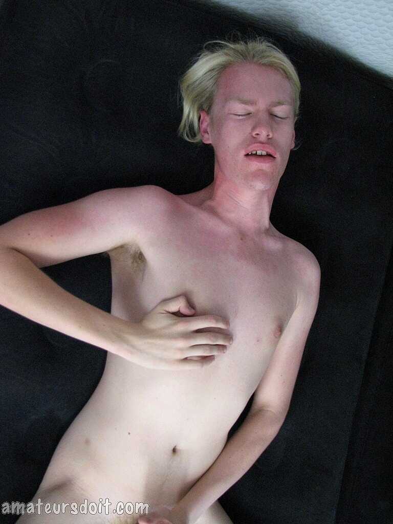 Blonde amateur gay Chris Toy gets horny in front of the camera while stroking his hard dick - 