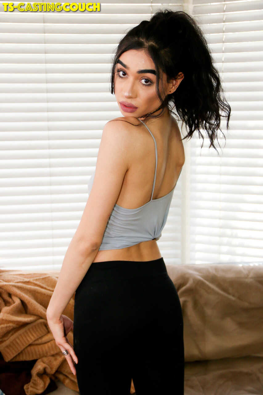 Mychelle's Anal Love Hole Exposed: A Hot Amateur Shemale's Inviting Back Door Pleasure - Mychelle