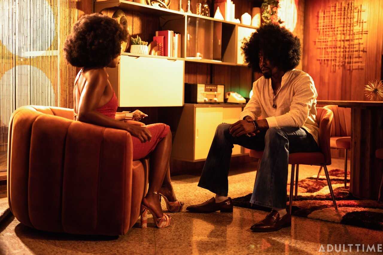 Banging the Black Beauty Ana Foxxx in a Vintage Threesome with Isiah Maxwell - Ana Foxxx, Isiah Maxwell