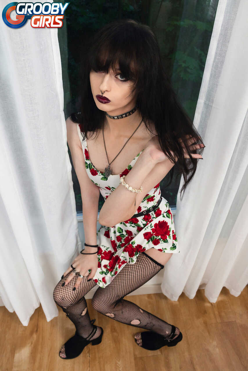 Grooby Girls Spite: Shemale Sissy's Big Cock Makes Her Transsexual Perfection Look Hot! - Spite