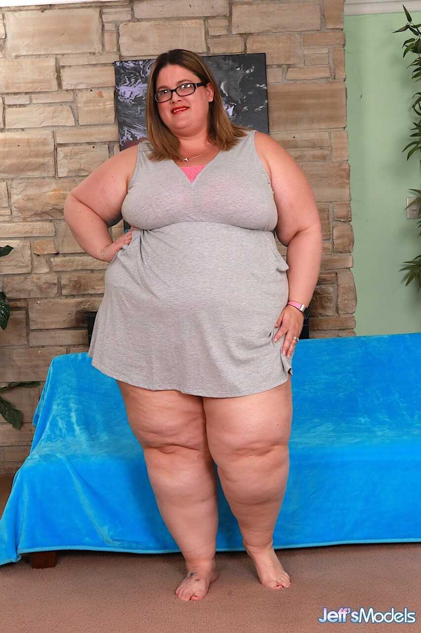 Dark-haired SSBBW Erin Green Gets Her Big Tits & Twat Stretched By Her Admiring Lover - Erin Green