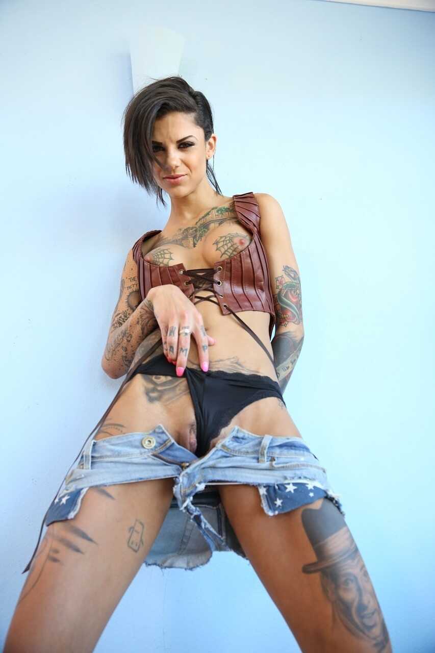 Inked pornstar Bonnie Rotten exposes her slim figure and teases with her cunt, while her skinny mature Asian anal partner ...