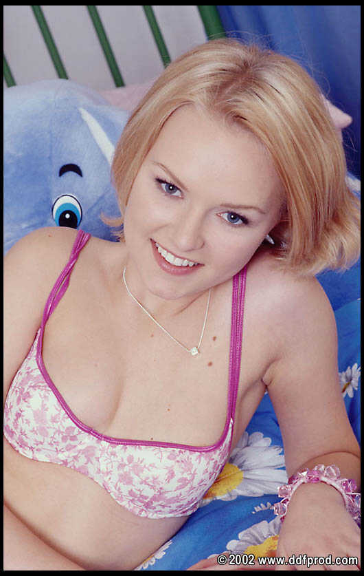 Porn World's Sweet Treat: The Short Hair Blonde Candy Hunter with the Perfect Body and Hot Naked Women Loving Their B...