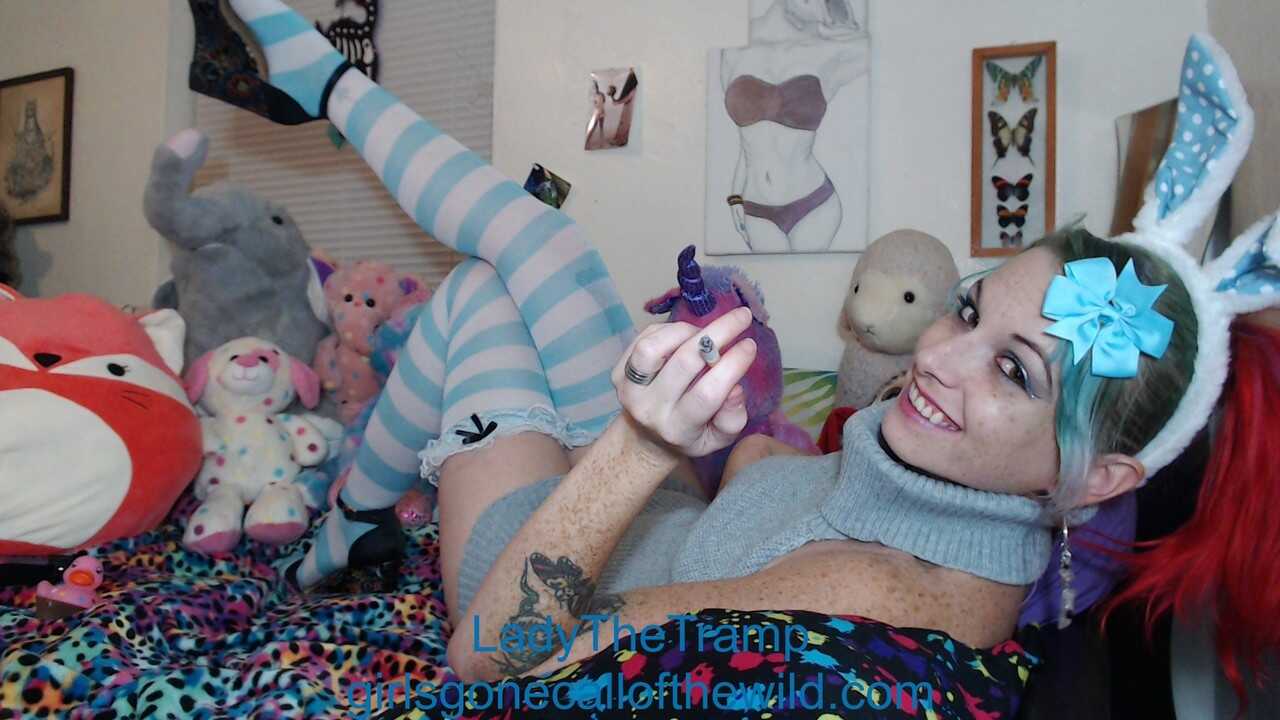 Luscious Lady The Tramp Gets Naughty in Stockings and Exposes Her Trimmed Pussy for Your Pleasure! - Lady The Tramp