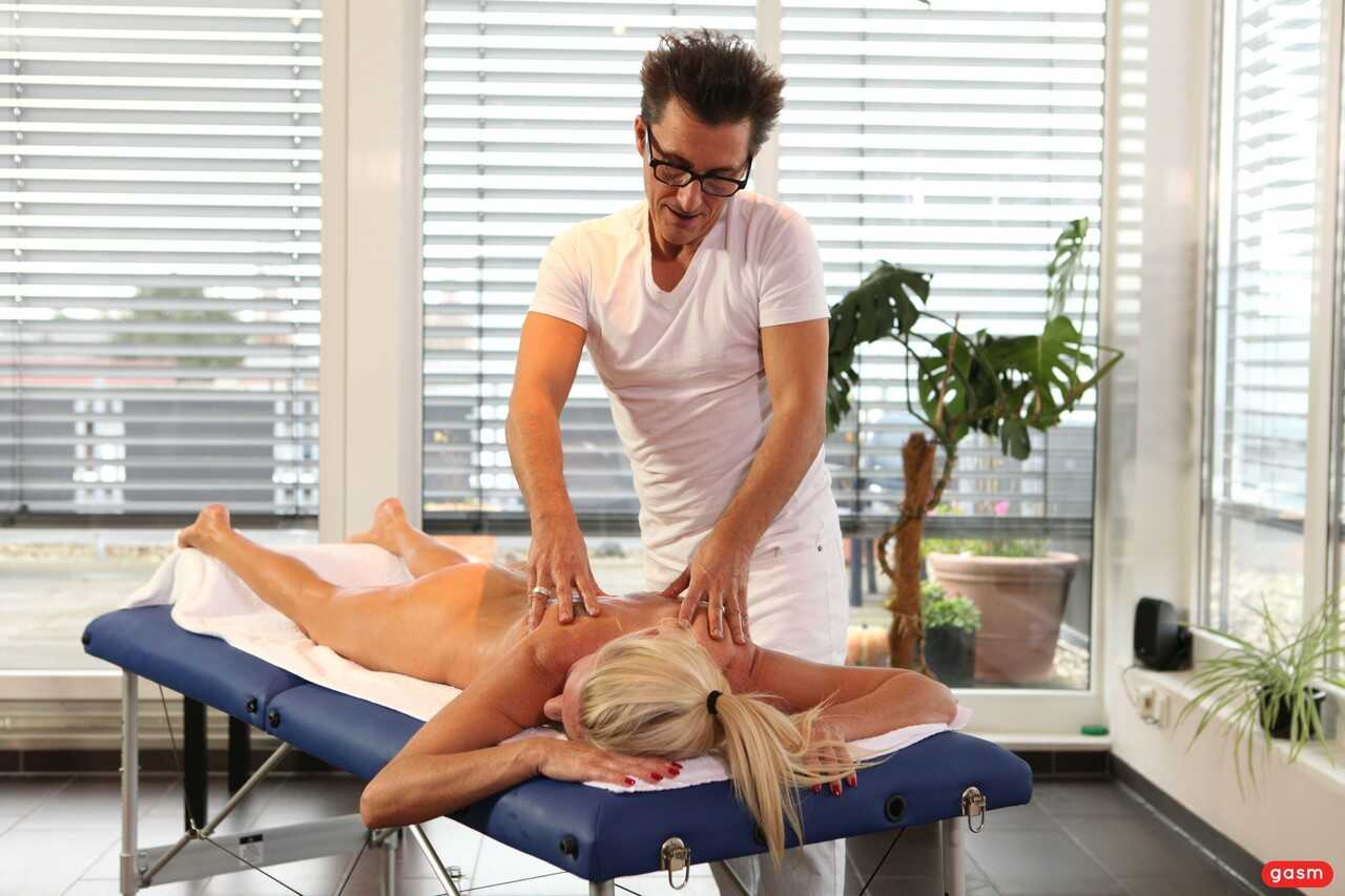 The Mature Blonde Conny Dachs Enjoys a Hardcore Massage from the German Superhot MILF Dirty Tina - Conny Dachs, Dirty Tina